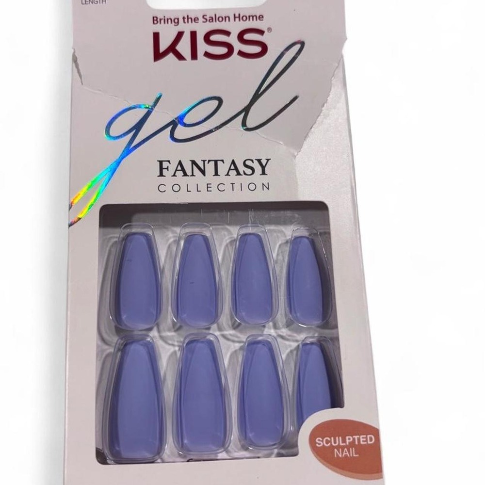 KISS Gel Fantasy Sculpted Press-On‎ Nails – "Night After" (Long Coffin